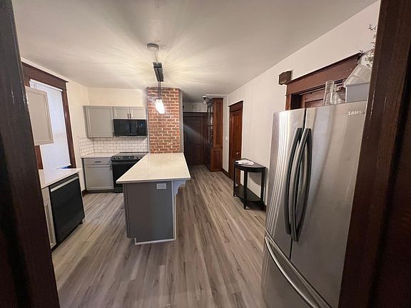 3rd image of 10 Oakwood St #1