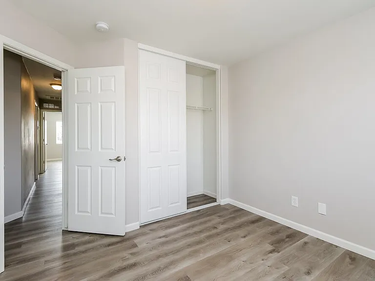 6217 W Encinas Ln — Photo 14