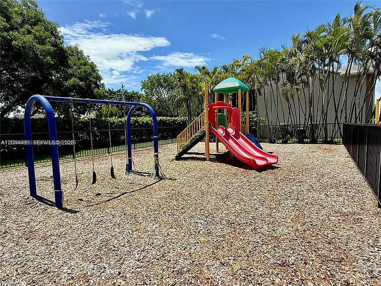 1044 S Independence Dr #1044I — Photo 19