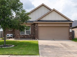 734 Mill Spring Ct, Rosenberg, TX 77469
