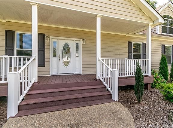3rd image of 31 Appaloosa Dr