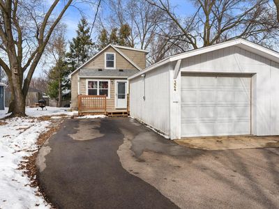 324 Douglass AVENUE, Waukesha, WI, 53186