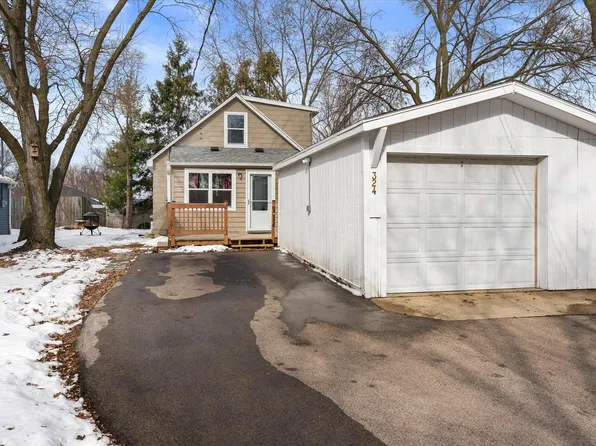 324 Douglass AVENUE, Waukesha, WI 53186