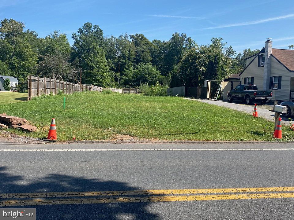 2nd image of 1426 Mount Wilson Rd