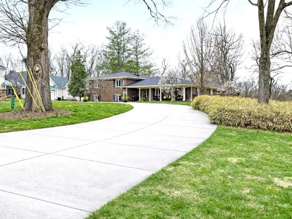 406 S Proctor Knott Ave, Lebanon, KY 40033