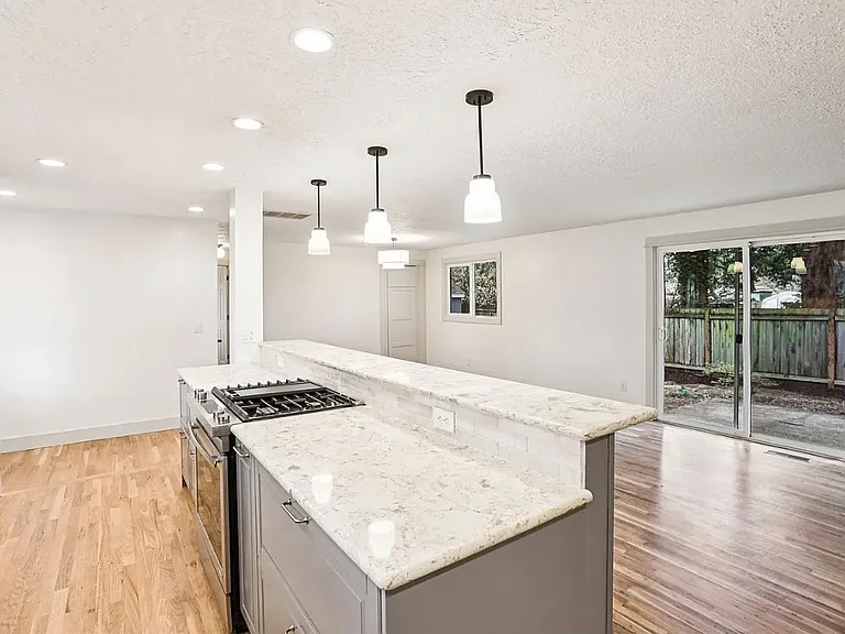 18655 SE Yamhill Cir — Photo 12