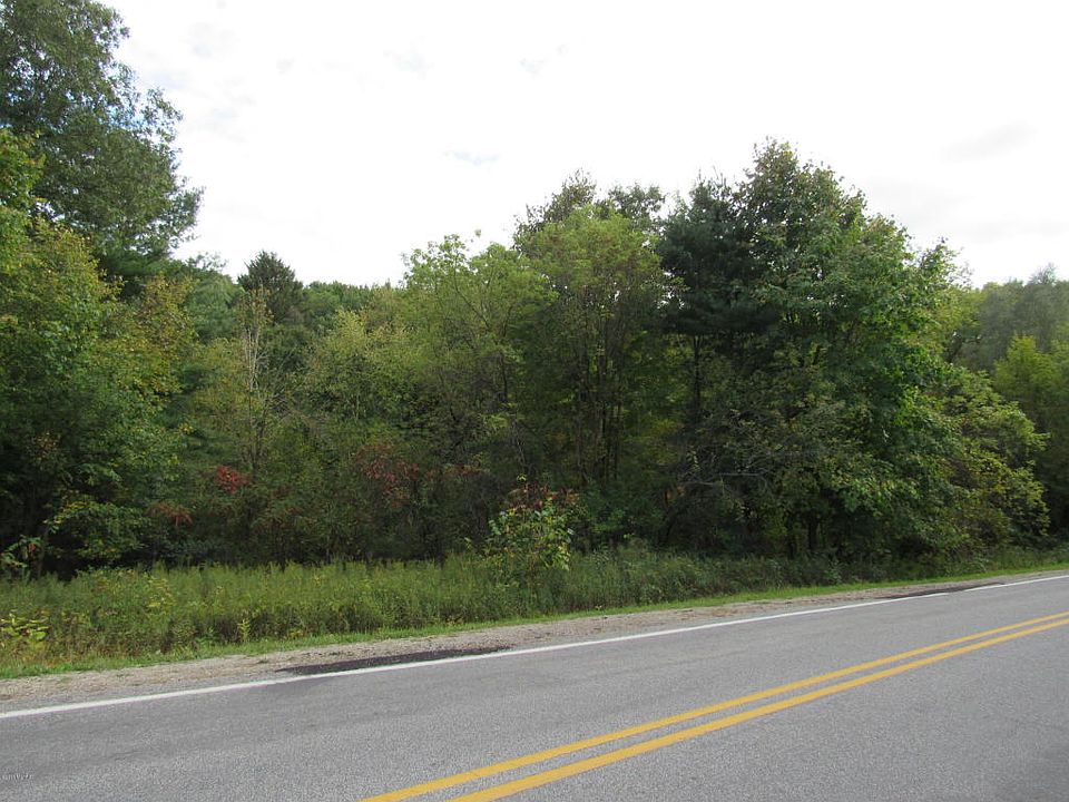 2nd image of 7980 Cascade Rd SE