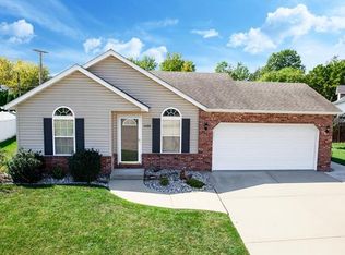 1408 Lynn St, Highland, IL 62249