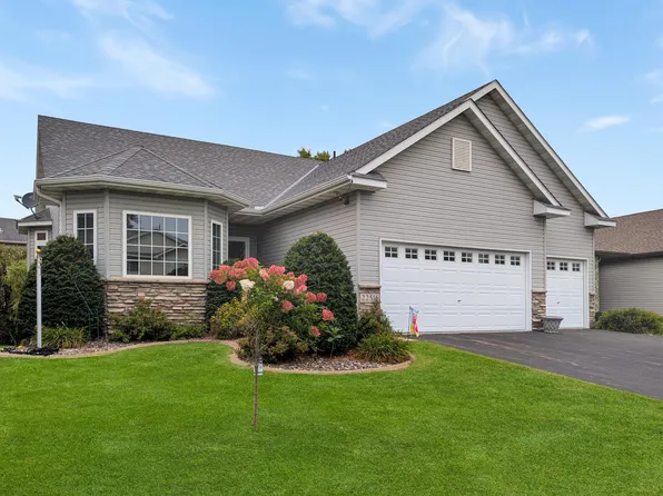 22516 Evergreen Cir, Forest Lake, MN 55025