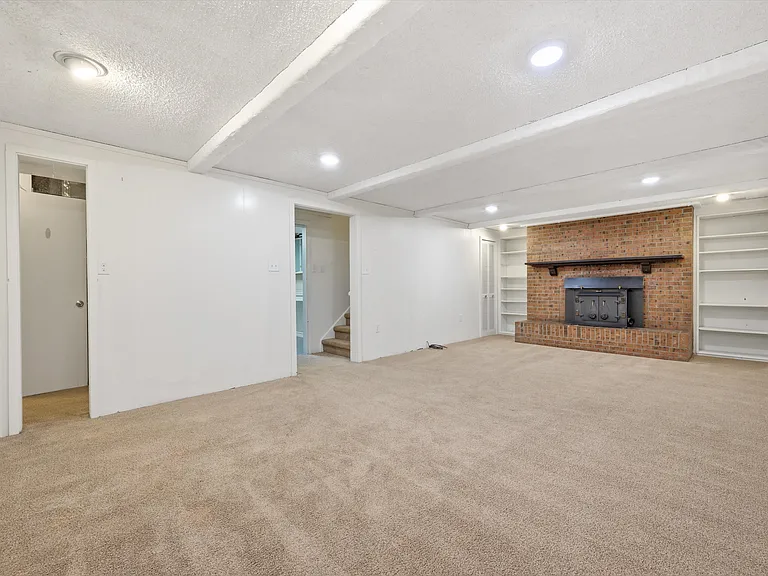 532 S Union Blvd — Photo 13