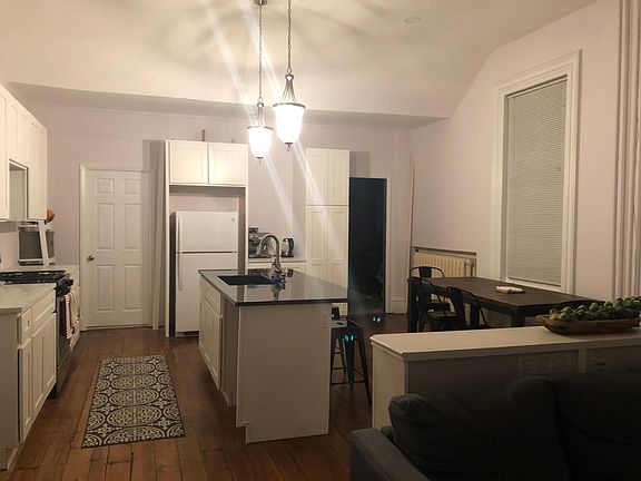 3rd image of 219 Main St #1