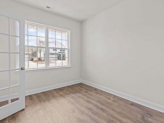 3rd image of 419 Lake Tyler Drive