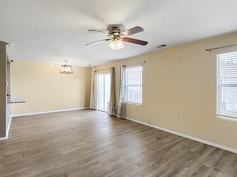 5566 S Quemoy Cir — Photo 10