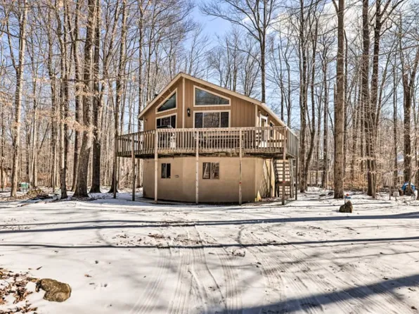 (undisclosed Address), Pocono Lake, PA 18347