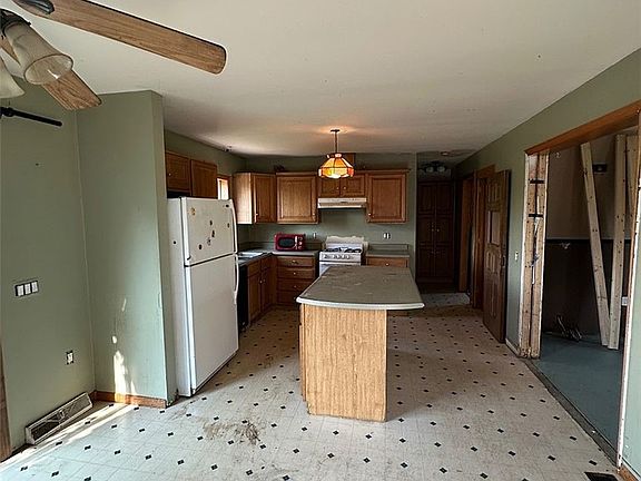 3rd image of 468 Hopson Rd