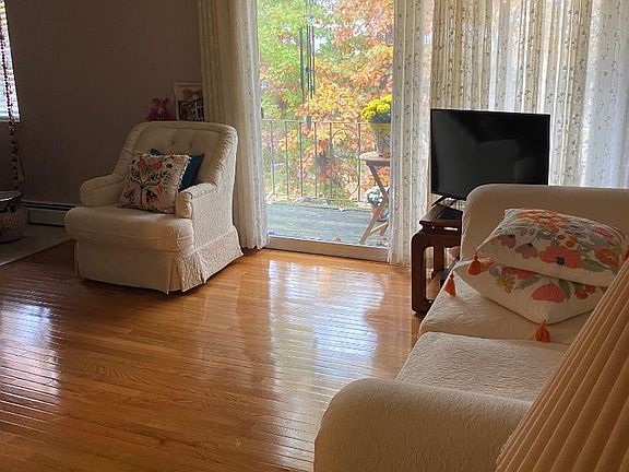 3rd image of 59 Farrwood Ave APT 5