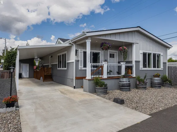 1202 Bridge Loop, Lafayette, OR 97127