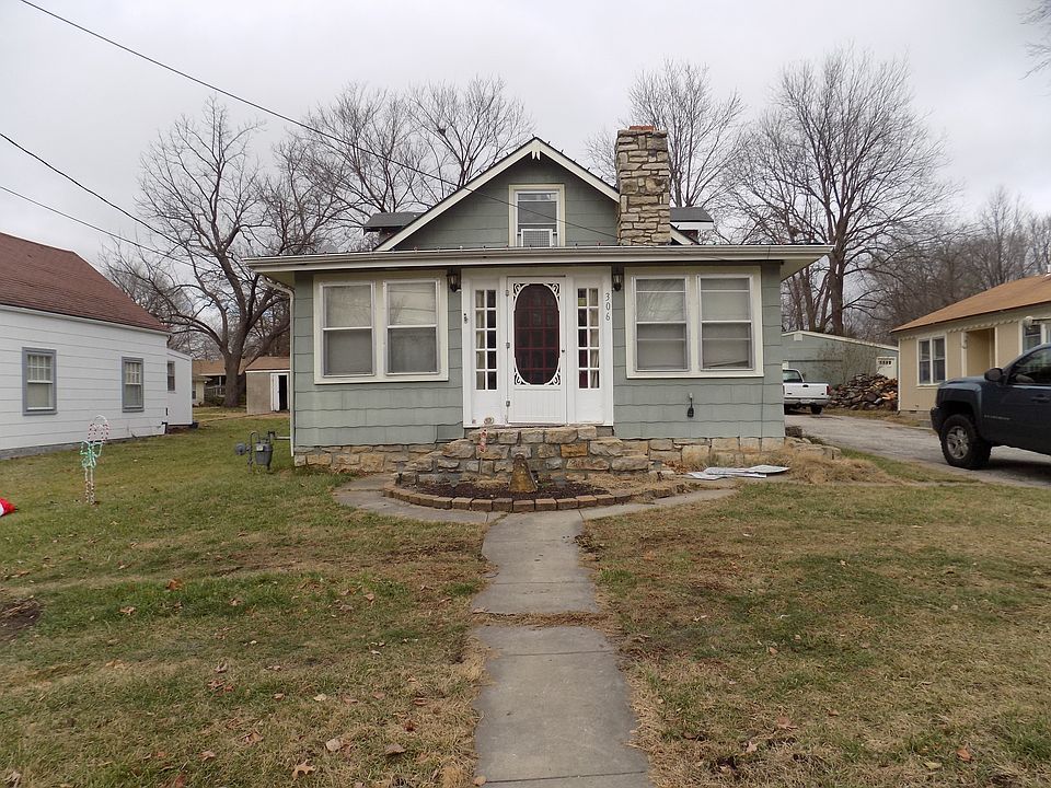 1st image of 306 NW Yennie St