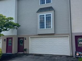 37 Clear Spring Dr, Morgantown, WV 26508