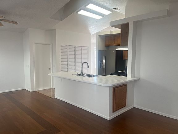 5th image of 29740 Saint Andrews Ct