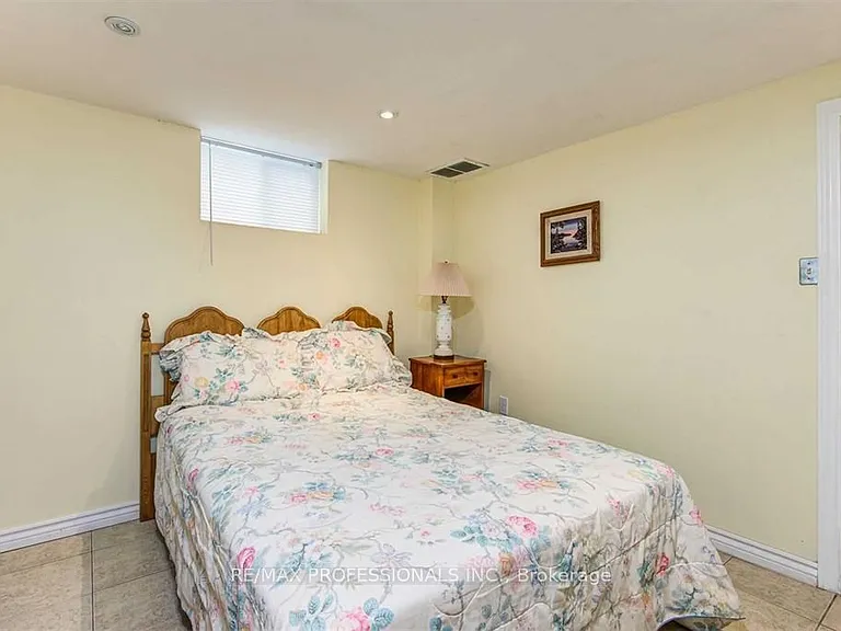 183 Elmhurst Dr #BASEMENT — Photo 5