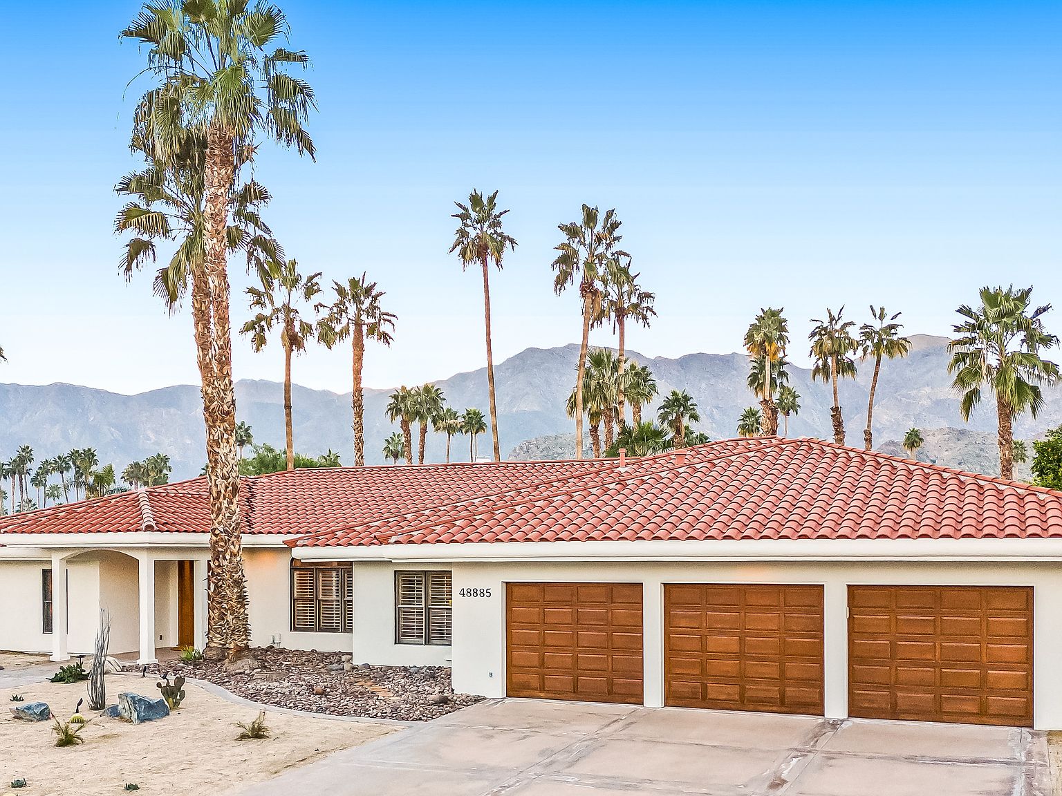 48885 Avenida Fernando, La Quinta, CA 92253 | Zillow