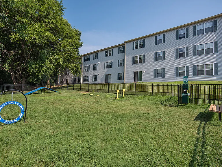 Potomac Vista Apartments — Photo 20