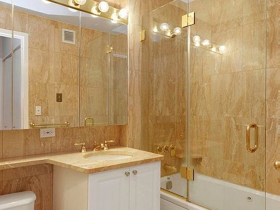 5th image of 111 W 67th St APT 42C