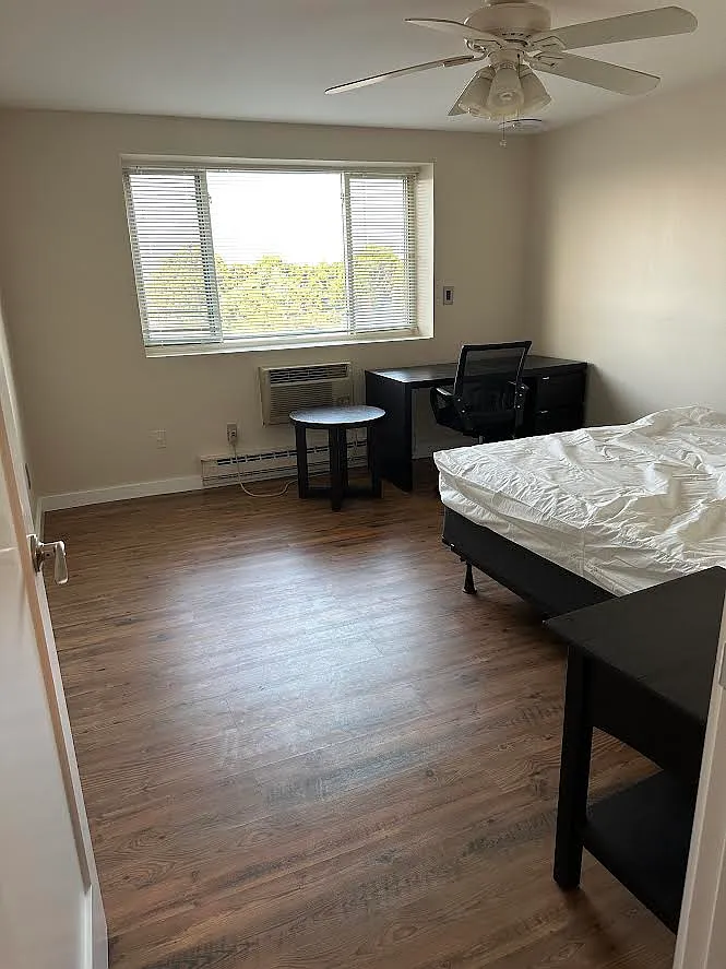 2 bed, $2,990 — Photo 4