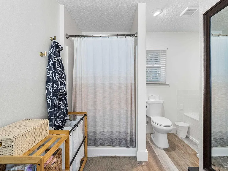 5276 Springdale Dr — Photo 30