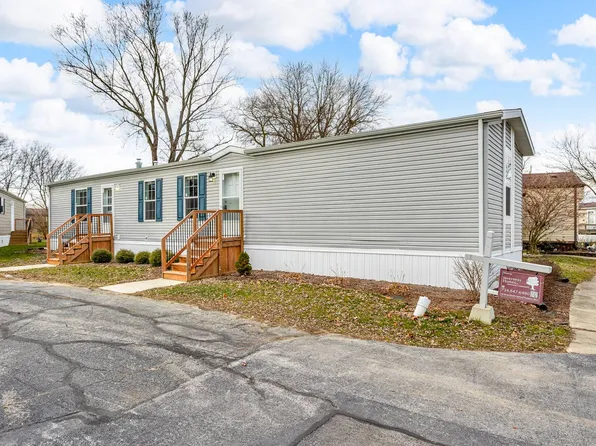 19 Saint Andrews, Temperance, MI 48182