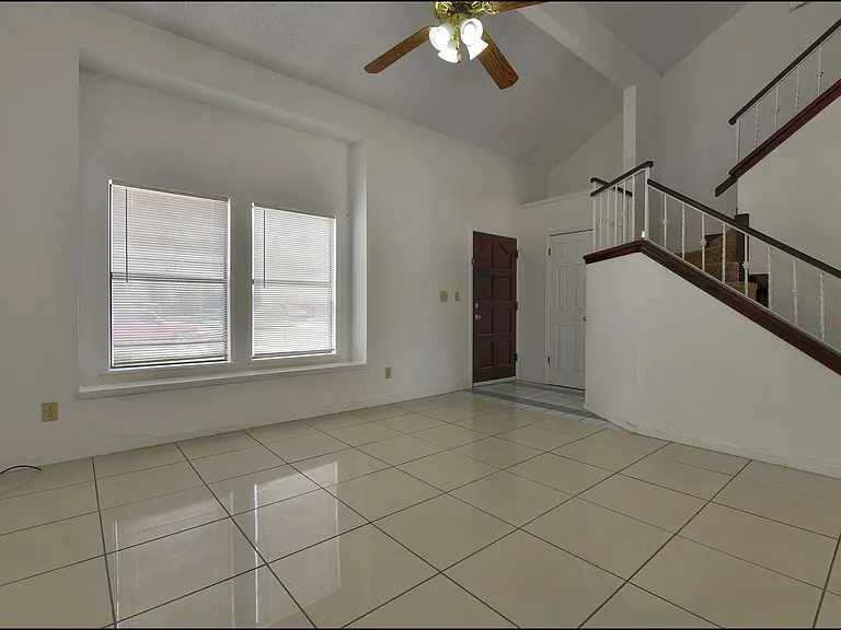 695 Bluff Canyon Cir — Photo 9