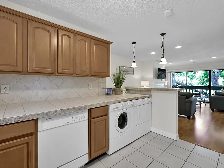 12100 Melville Dr #618 — Photo 7