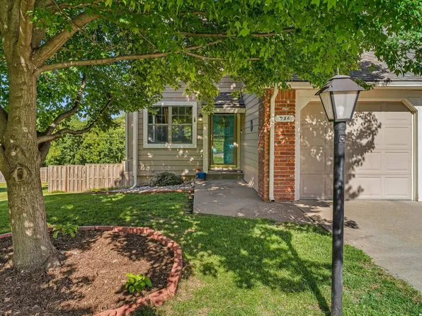 936 Alma Dr, Lawrence, KS 66049