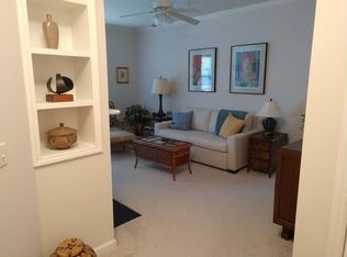 8011 Allyns Landing Way APT 201, Raleigh, NC 27615