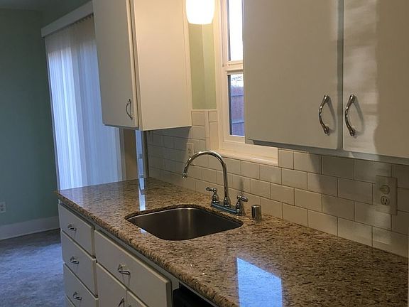 4th image of 7636 Tartan Dr