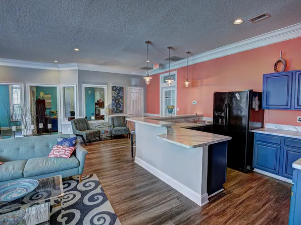 Summer Chase Apartments