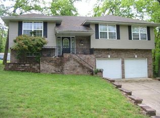 1310 W Beverly Hills Dr, Springfield, MO 65803