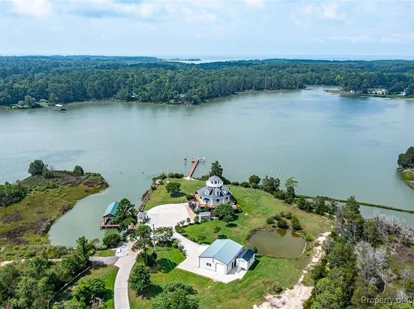 744 Possum Point Rd, Port Haywood, VA 23138