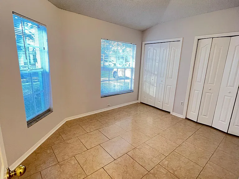 13709 Staghorn Rd — Photo 9