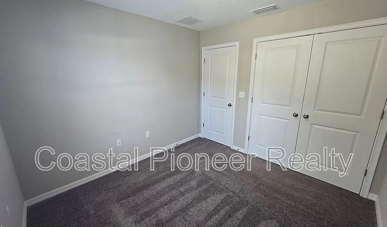 2203 E 23rd Ave — Photo 17