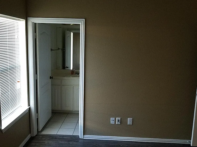 5717 Swords Dr — Photo 7