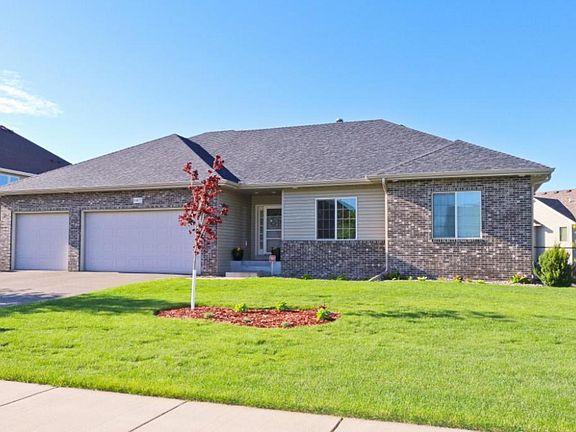 5th image of 10877 Jersey Cir N