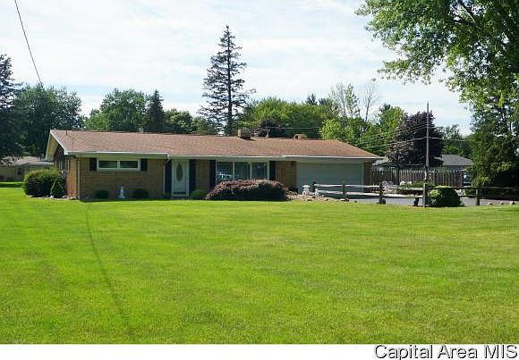 1st image of 448 Oakwood Dr