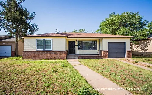4611 33rd St Photo 1