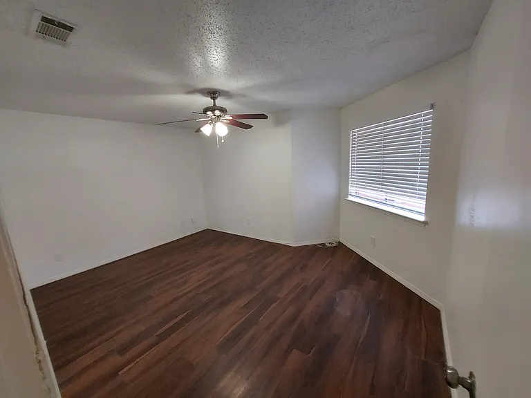 9839 Walnut St #210 — Photo 20