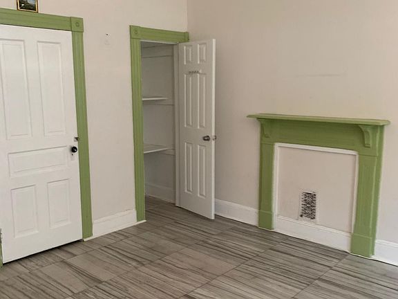3rd image of 206 N Monroe St
