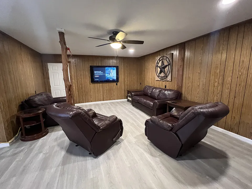 4475 W US Highway 67