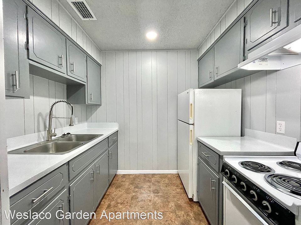 1st image of 301 E 4th St #15214349