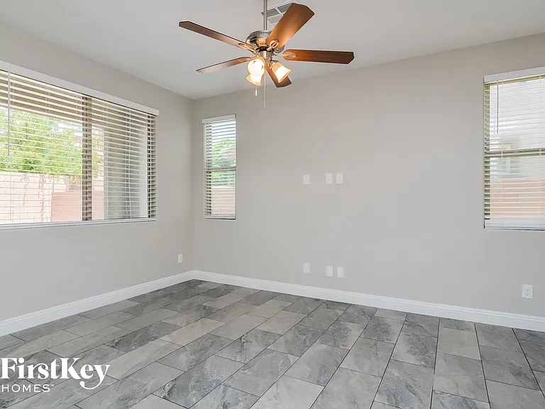 5439 Funks Grove Ln — Photo 12